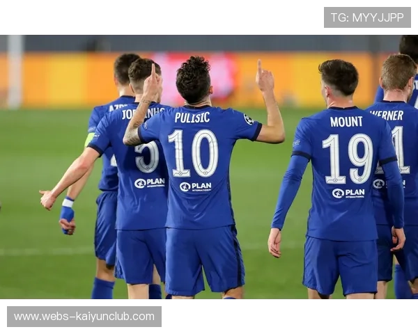 切尔西通过反脚下意识创造空间,推进更有章法