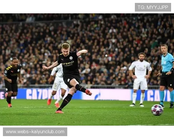 皇马中路穿插与边路结合,战术执行力上升 皇马中路穿插与边路结合,战术执行力上升