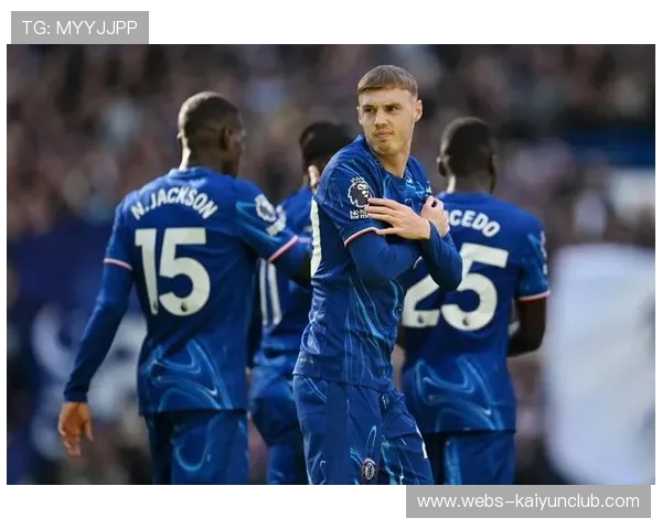 切尔西帕尔默反击中精准助攻队友破网，展现英超新星的非凡才华